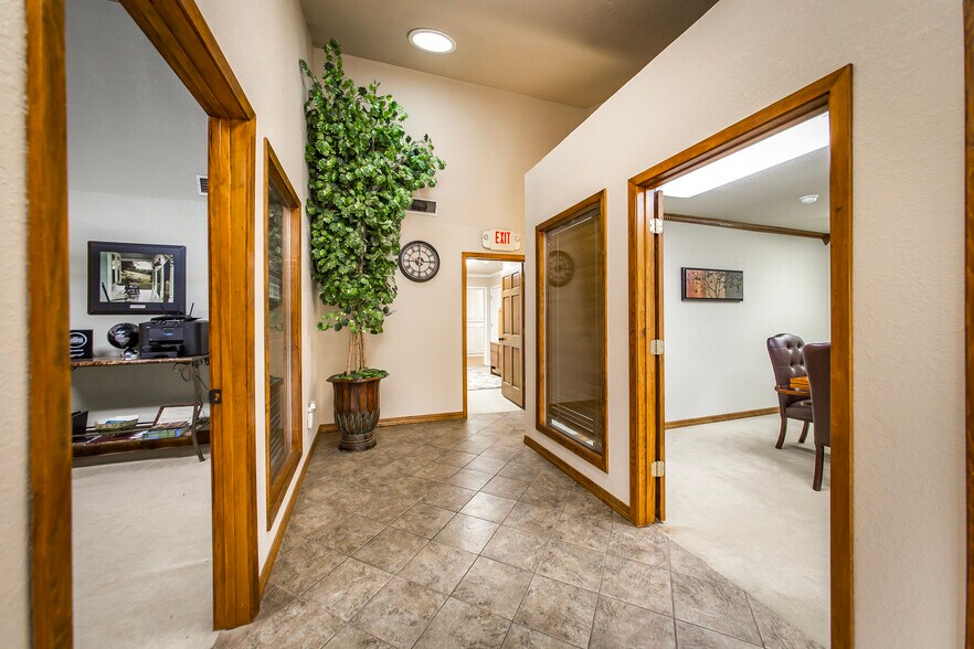 More Photos Of 2911 Pine St, Arkadelphia Medical For Sale