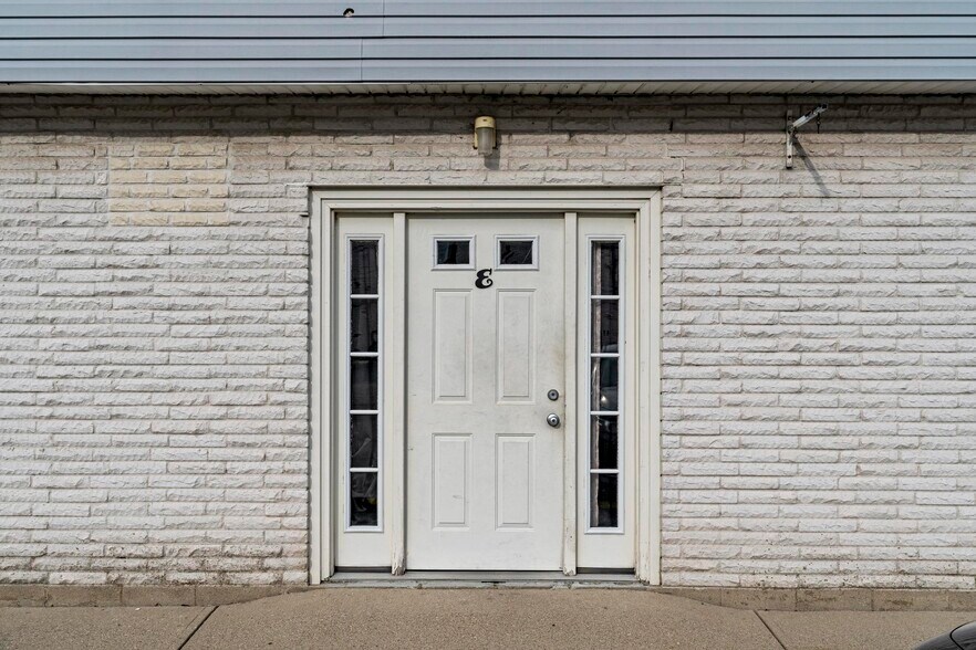 More Photos Of 303 E Main St, Enon Apartments For Sale