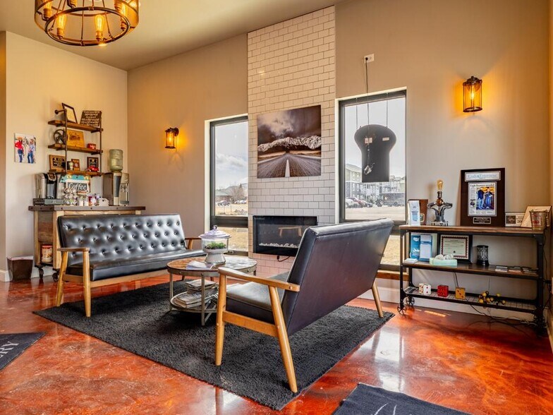 More Photos Of 528 Blackburn St, Cody Auto Repair For Sale