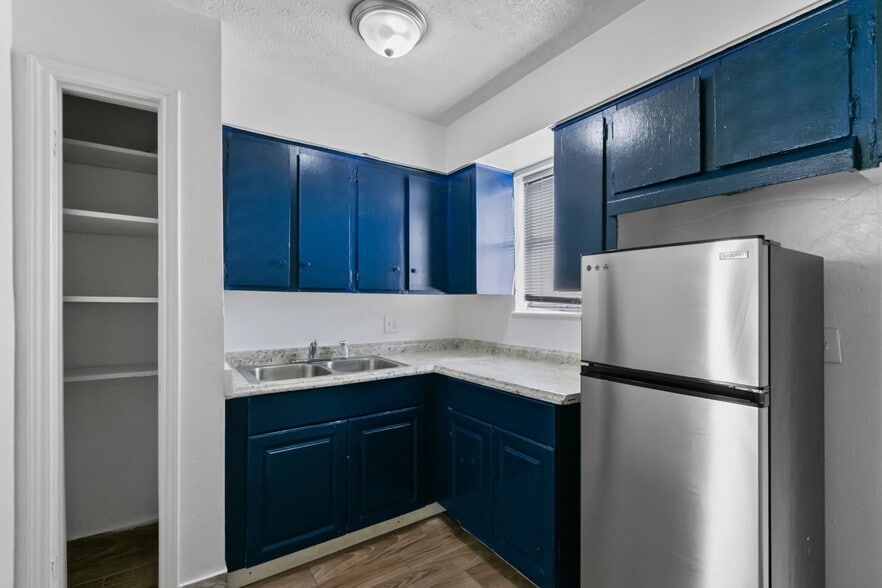 More Photos Of 8700 Gulf Fwy, Houston Apartments For Sale