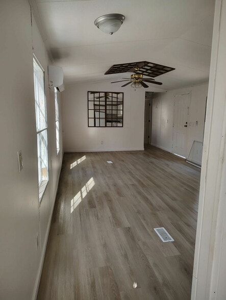 More Photos Of 1055 Country Manor Ln, Elberton Manufactured Housing Mobile Home Park For Sale