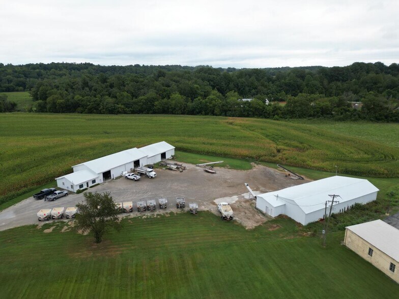 More Photos Of 117 Sartin Dr, Edmonton Freestanding For Sale