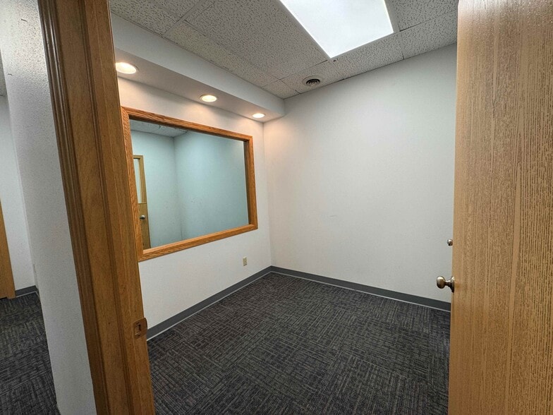 More Photos Of 115-159 Marion Blvd, Marion General Retail For Lease