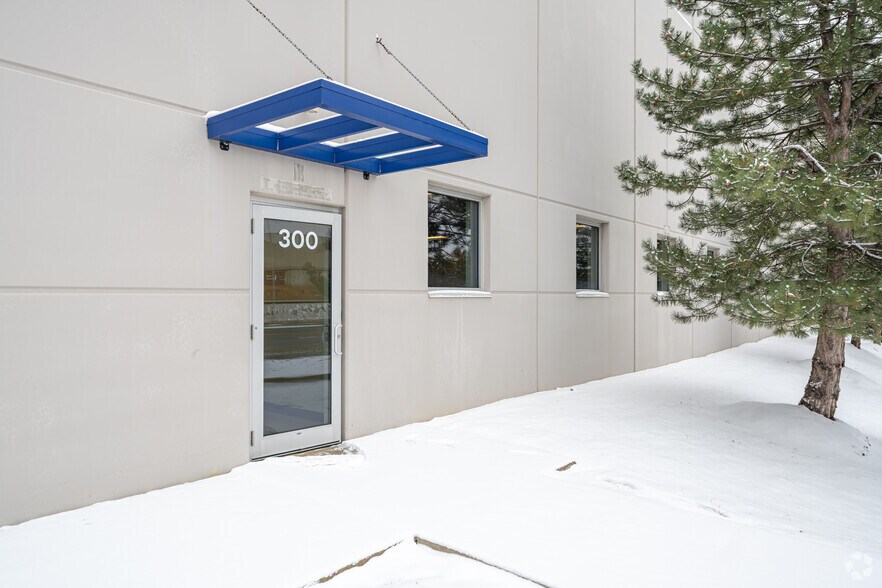 More Photos Of 11101 Franklin Ave, Franklin Park Distribution For Lease