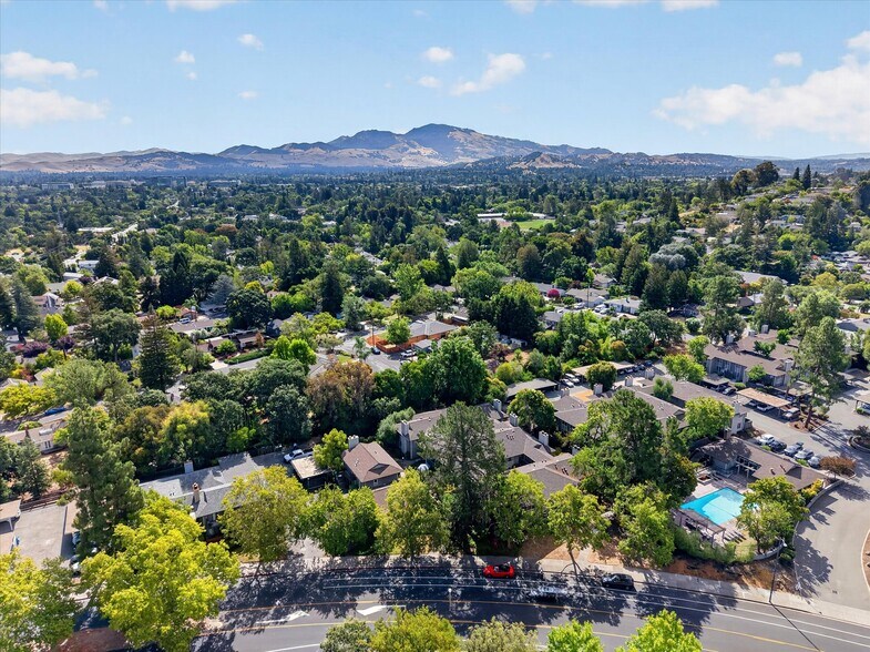 More Photos Of 1920 Camino Verde, Walnut Creek Apartments For Sale
