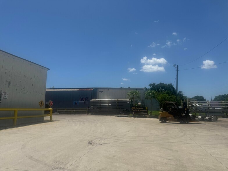 More Photos Of 204 5th St, Orlando Warehouse For Sale