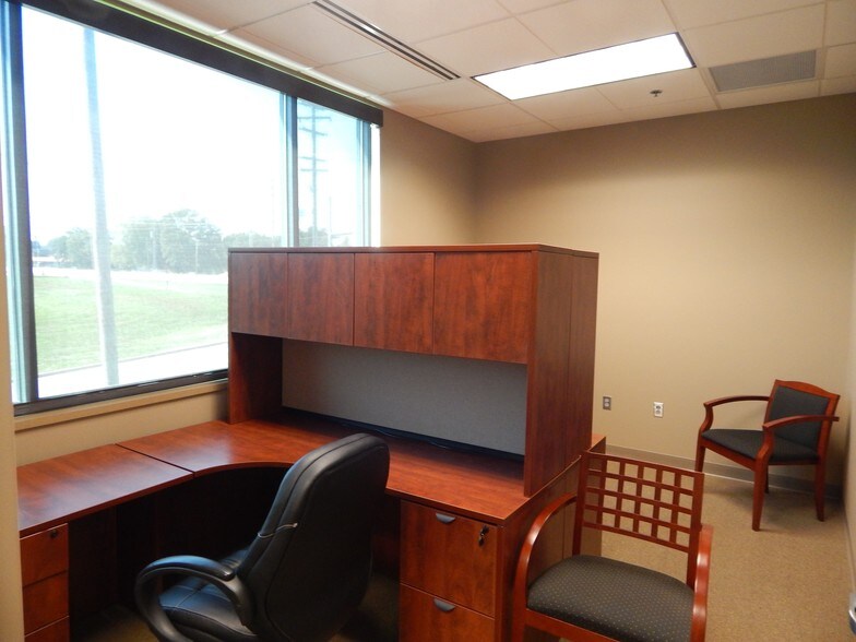 More Photos Of 5780 Osage Beach Pky, Osage Beach Medical For Sale