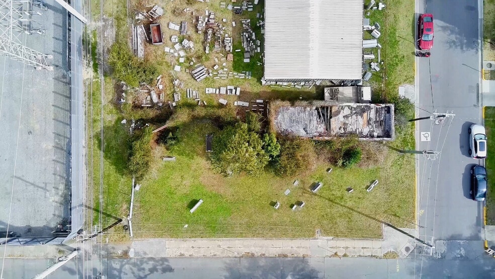 More Photos Of 918 E Broad St, Savannah Warehouse For Sale