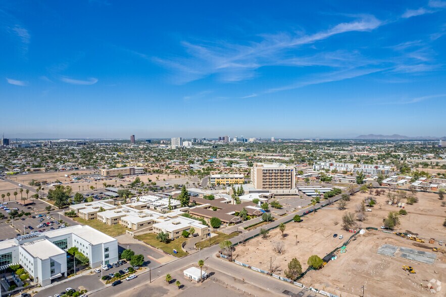 More Photos Of 555 N 18th St, Phoenix Medical For Lease