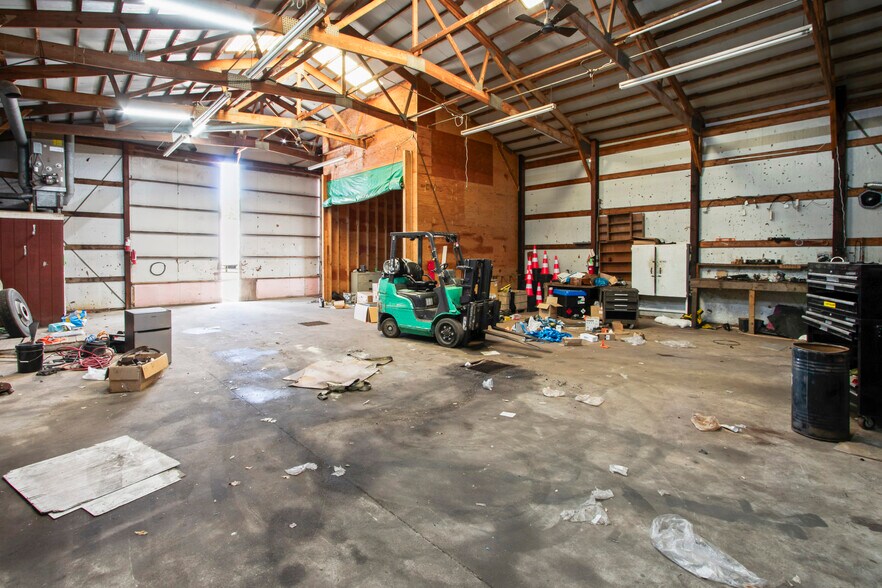 More Photos Of 2660 Main Rd, Franklinville Contractor Storage Yard For Sale