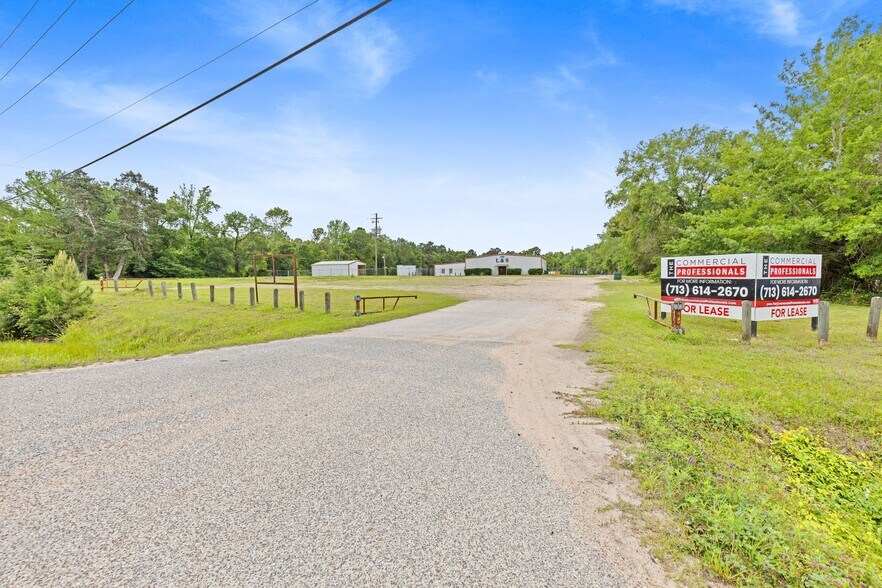 More Photos Of 516 FM 3083 Rd, Conroe Industrial For Lease