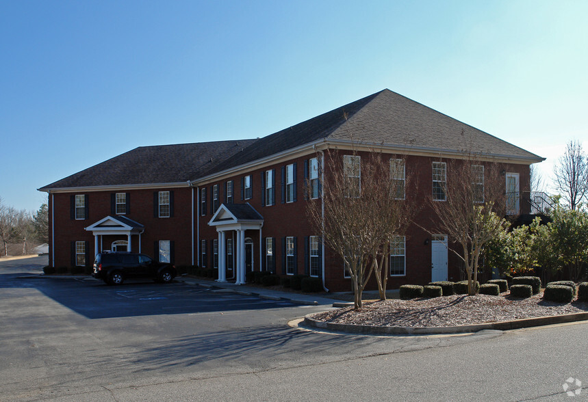 Primary Photo Of 135 Brandywine Blvd, Fayetteville Medical For Lease