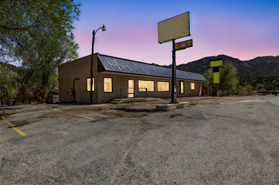 More Photos Of 27077 US Highway 50, Cotopaxi General Retail For Sale