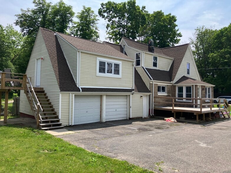 More Photos Of 259 S Lake Pleasant Rd, Attica Apartments For Sale