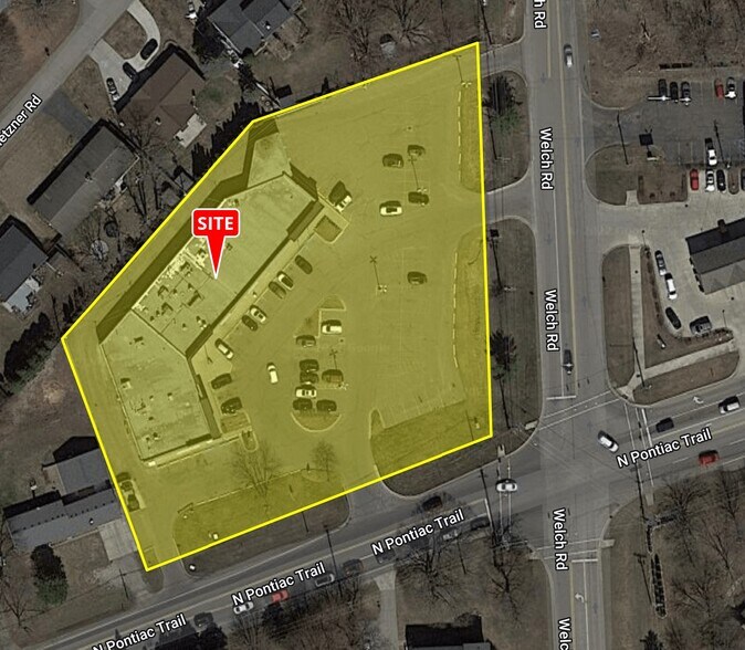 More Photos Of 2141-2181 N Pontiac Trail, Commerce Township Storefront For Lease