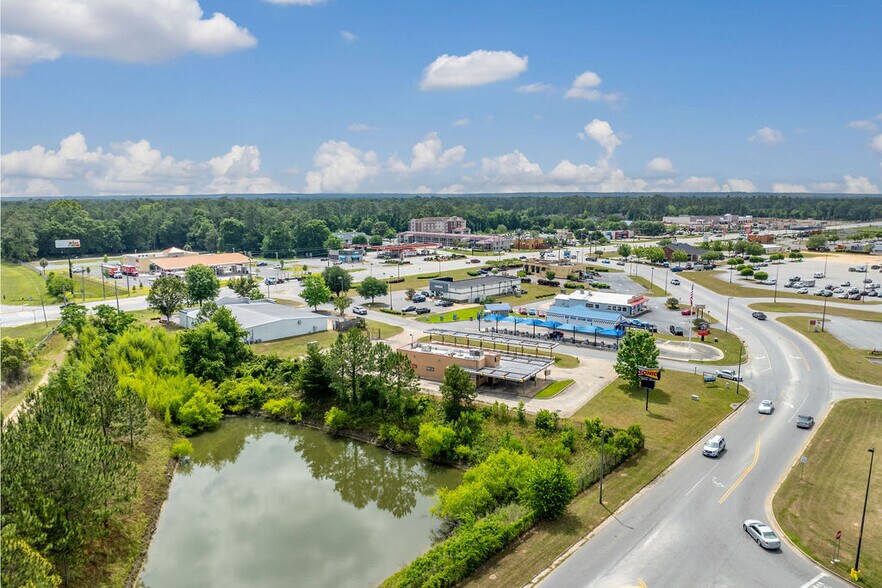 More Photos Of 711 E Alice St, Bainbridge Fast Food For Lease