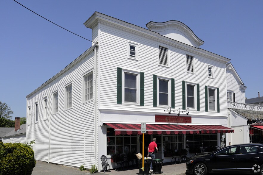 More Photos Of 383 Main St, Ridgefield Storefront Retail Office For Lease
