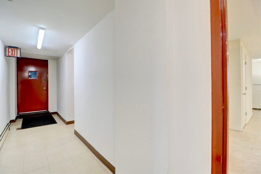 More Photos Of 5926 Bleecker St, Ridgewood Medical For Sale