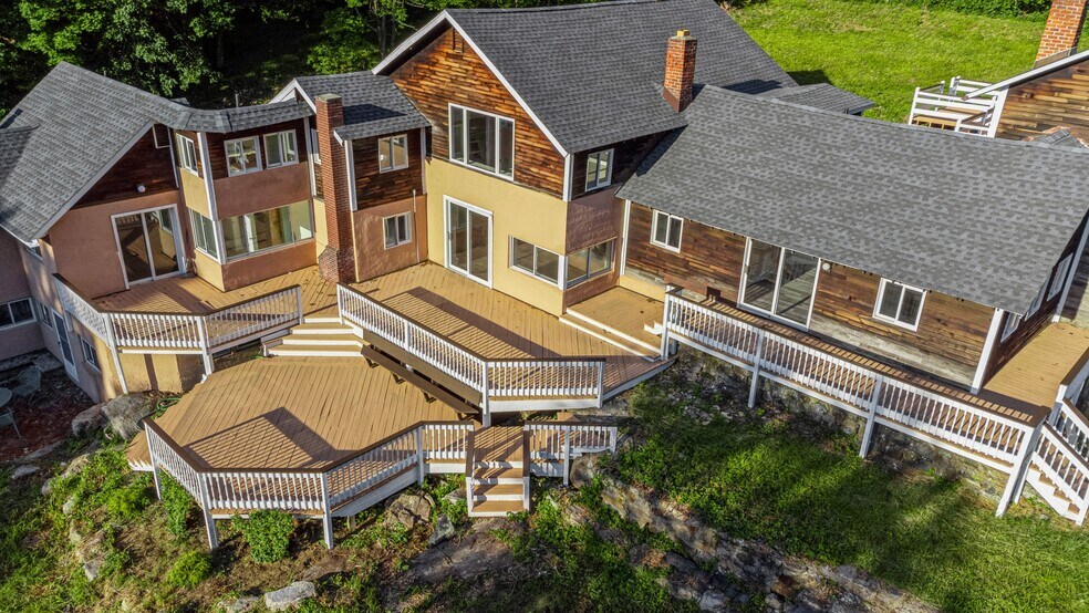 More Photos Of 584 Milltown Rd, Brewster Village Specialty For Sale