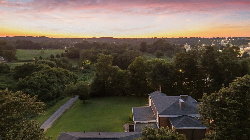 More Photos Of 129-131 Elizabeth St, Athens Lodge Meeting Hall For Sale