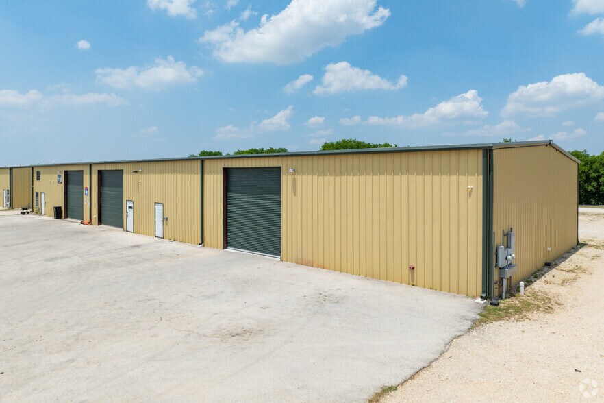 More Photos Of 410 Millennium Dr, Kyle Unknown For Lease