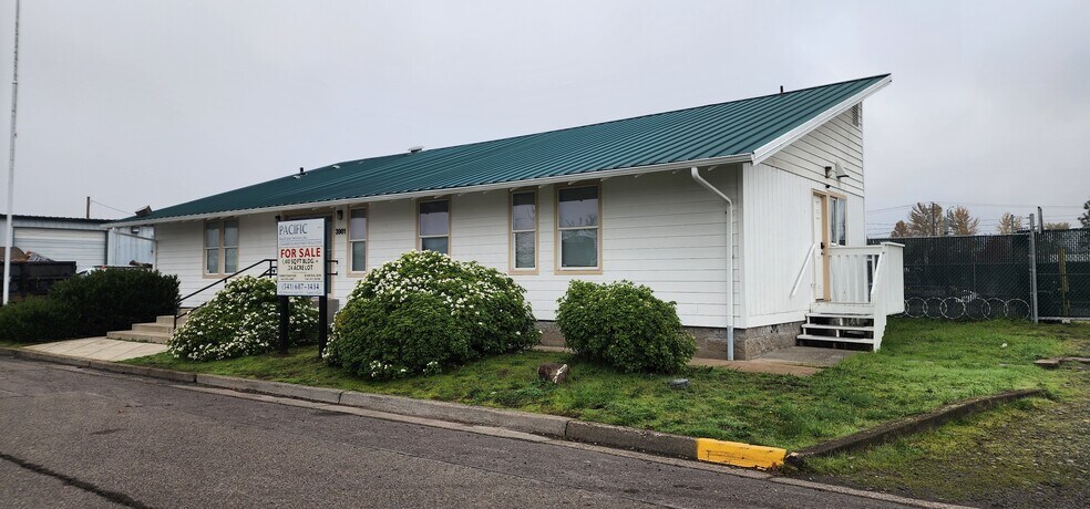 More Photos Of 3981 W 12th Ave, Eugene Office For Sale