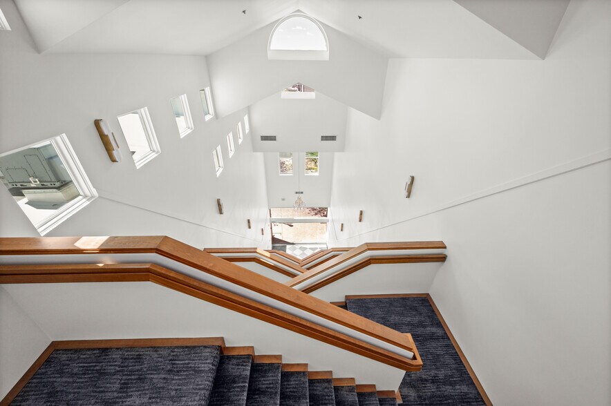 More Photos Of 122-134 W Pierpont Ave, Salt Lake City Office For Lease