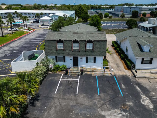 More Photos Of 725 Harbor Blvd E, Destin Medical For Sale