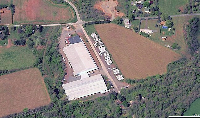 More Photos Of 494-498 Lower Fricks Lock Rd, Pottstown Warehouse For Lease