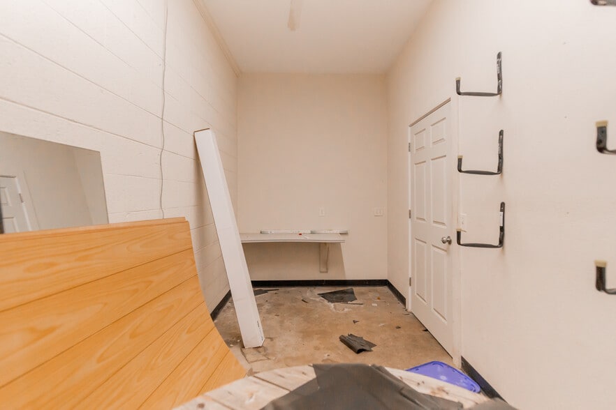 More Photos Of 2012 S Main St, Stillwater Medical For Sale