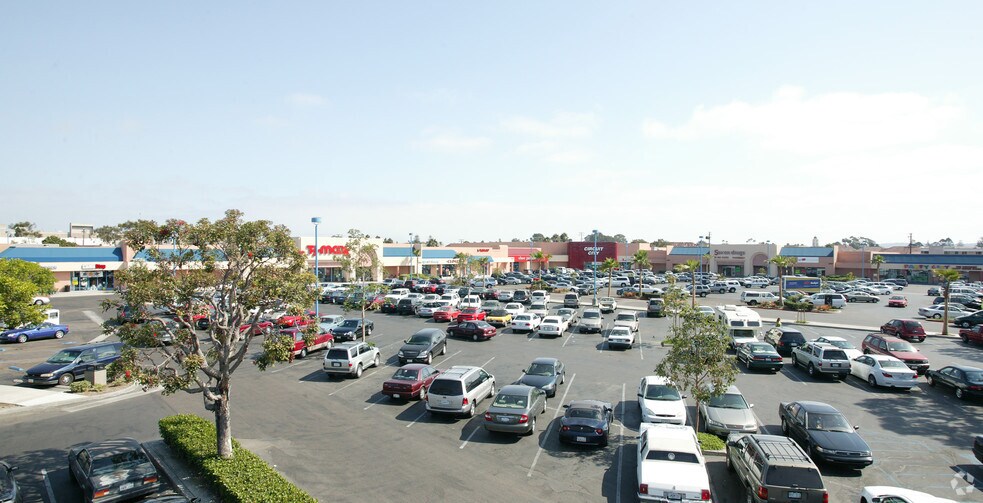 More Photos Of 3305-3381 Rosecrans St, San Diego Unknown For Lease