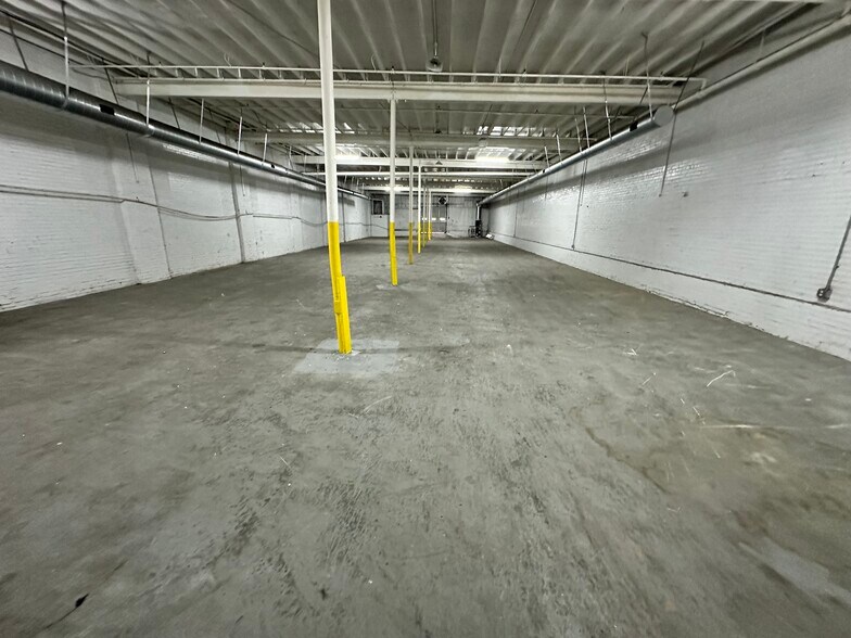 More Photos Of 1007 Lexington Ave, Salisbury Manufacturing For Lease