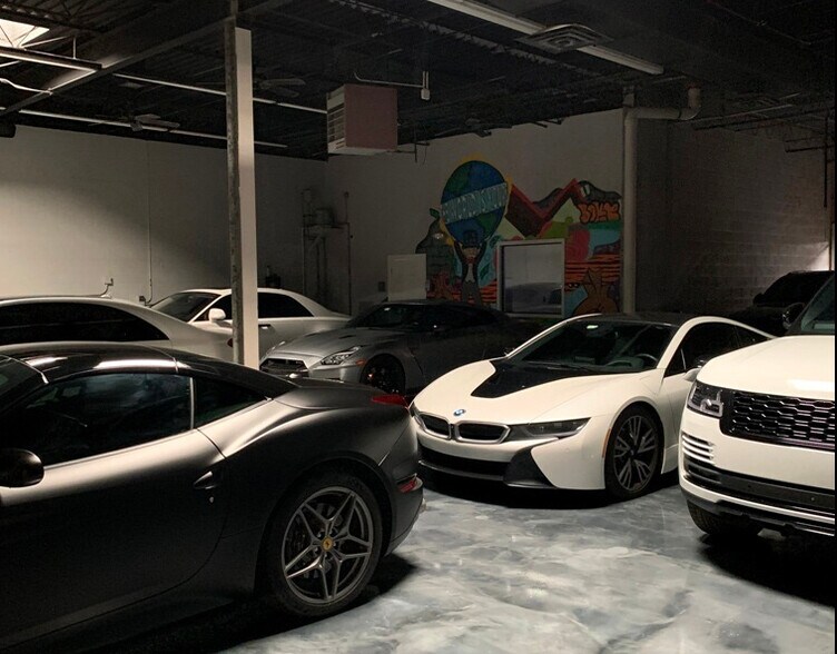 More Photos Of 350-370 Lexington Dr, Buffalo Grove Flex For Lease