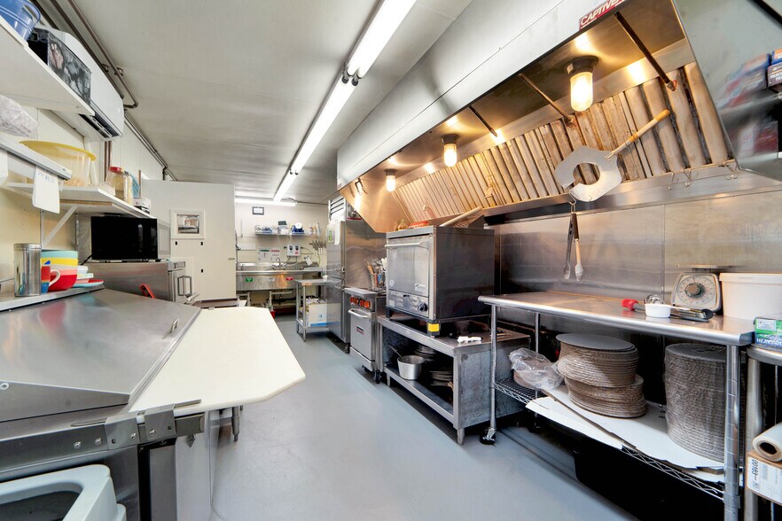 More Photos Of E6659 Wolf River Dr, Fremont General Retail For Sale