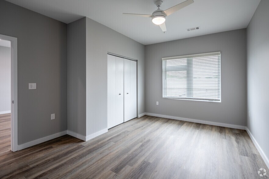 More Photos Of 4040 Travis Dr, Nashville Apartments For Sale