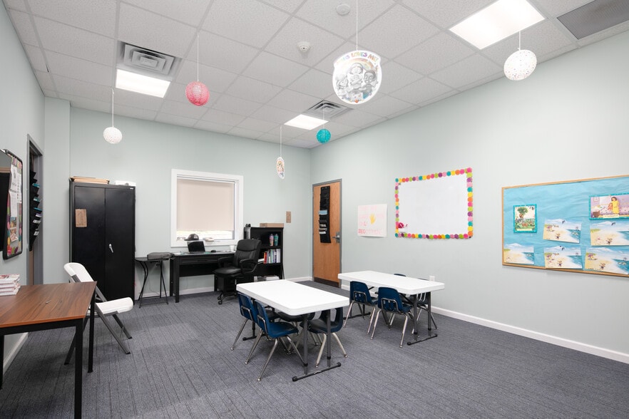 More Photos Of 210 New Coleman Ln, Georgetown Warehouse For Sale