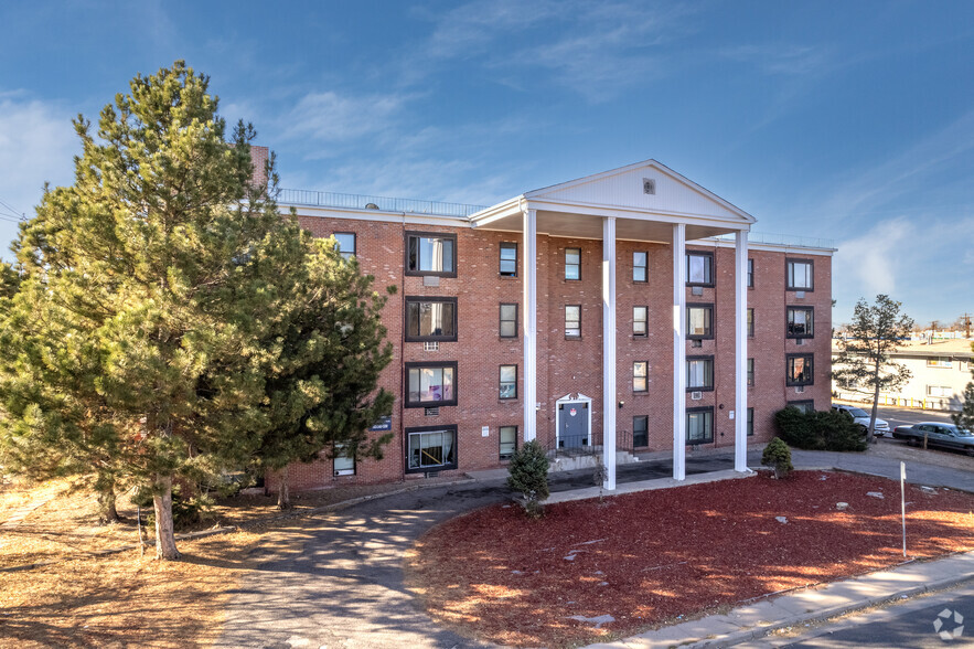 Primary Photo Of 152 Del Mar Cir, Aurora Apartments For Sale