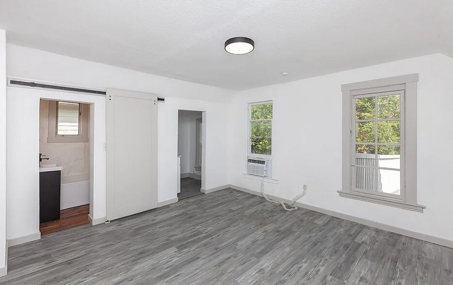 More Photos Of 1333 22nd St, Des Moines Apartments For Sale