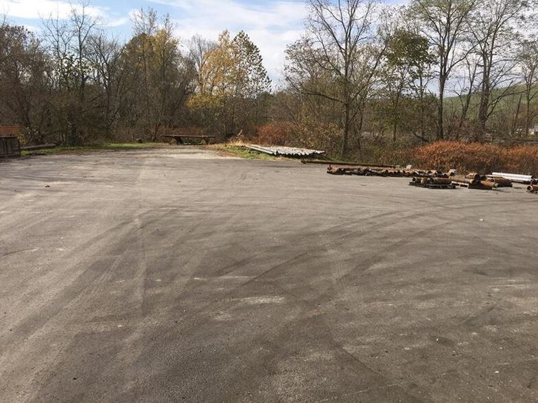 More Photos Of 20 Museum Rd, Washington Warehouse For Lease