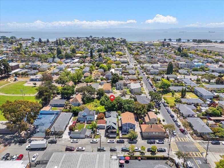 More Photos Of 310 Spruce St, Alameda Land For Sale