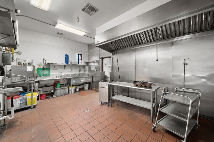 More Photos Of 1131 Broad St, San Luis Obispo Restaurant For Sale