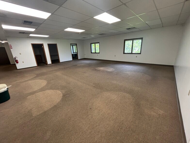 More Photos Of 4136 Library Rd, Pittsburgh Storefront For Lease