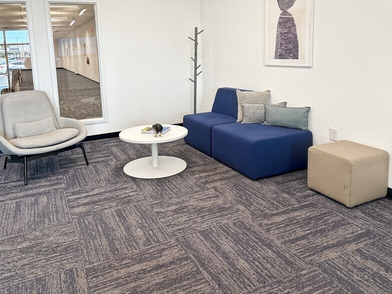 More Photos Of 5935 Rivers Ave, North Charleston Coworking Space