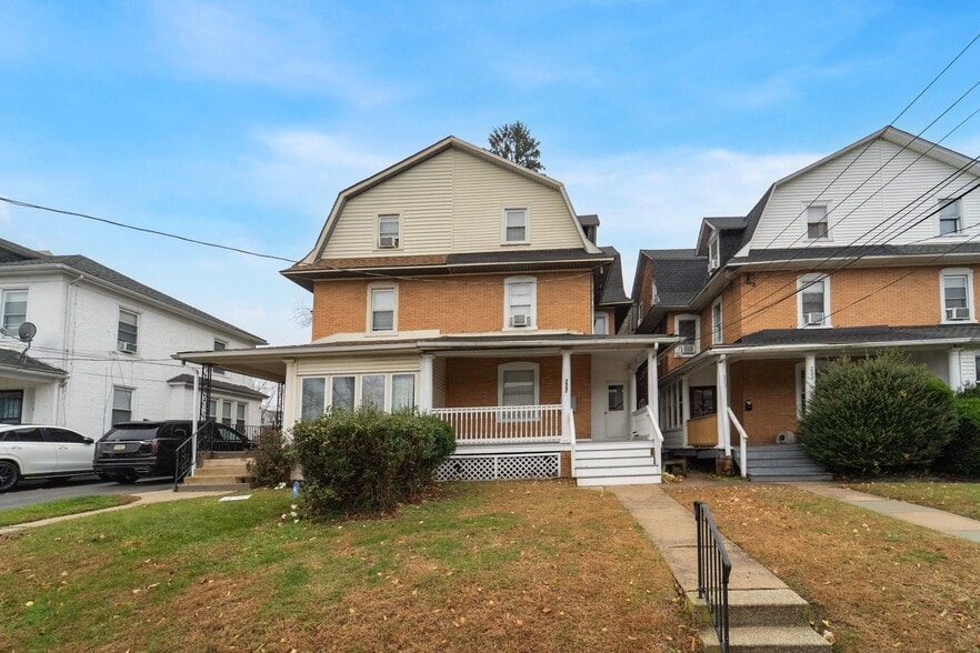 More Photos Of 222 Lippincott Ave, Ardmore Apartments For Sale