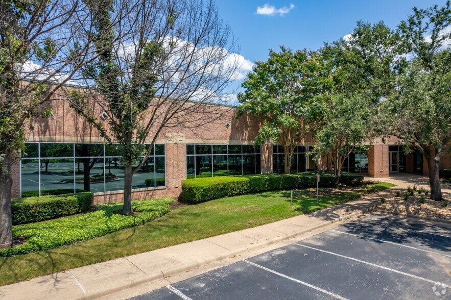 Primary Photo Of 13620 Briarwick Dr, Austin Office For Lease