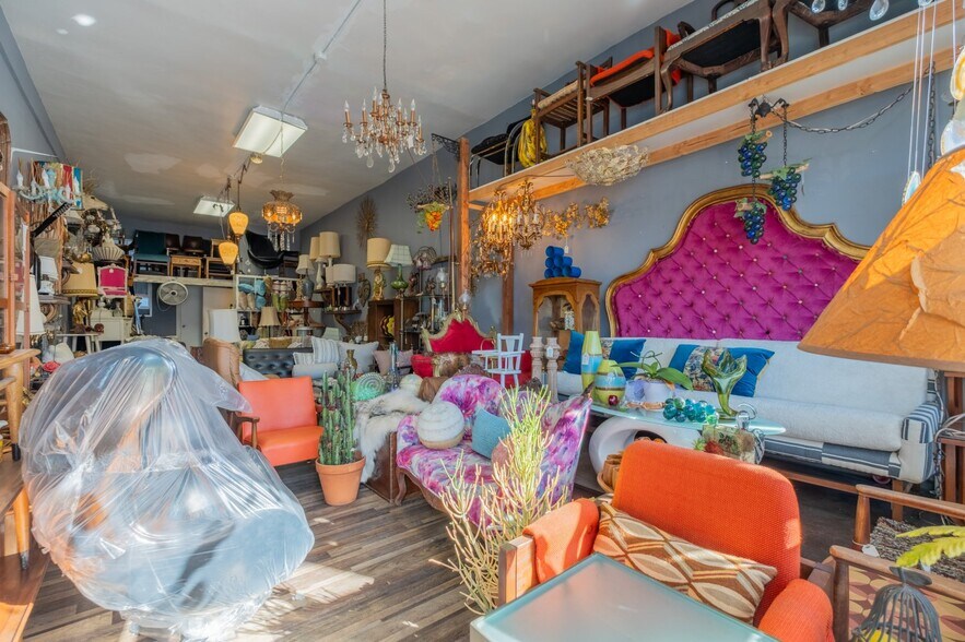 More Photos Of 5865-5871 Melrose Ave, Los Angeles Storefront Retail Office For Lease