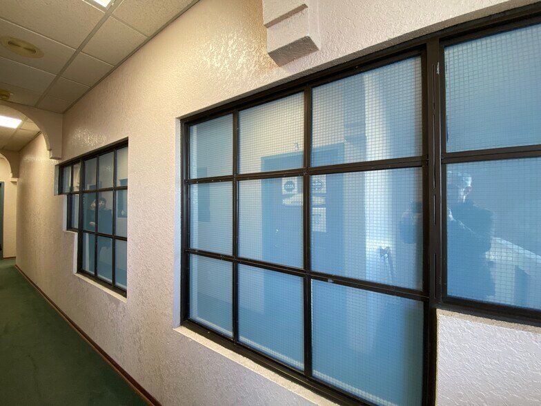 More Photos Of 950 E Palmdale Blvd, Palmdale Loft Creative Space For Lease