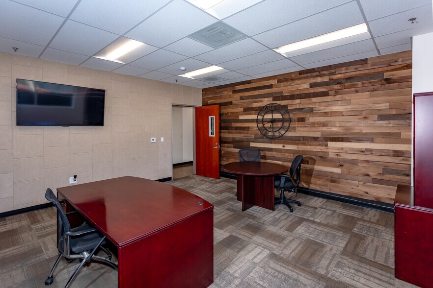 More Photos Of 10730 Bell Ct, Rancho Cucamonga Warehouse For Lease