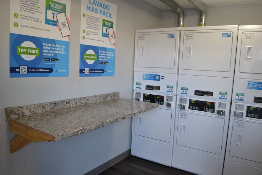 More Photos Of 10885 Harts Rd, Jacksonville Hotel For Sale