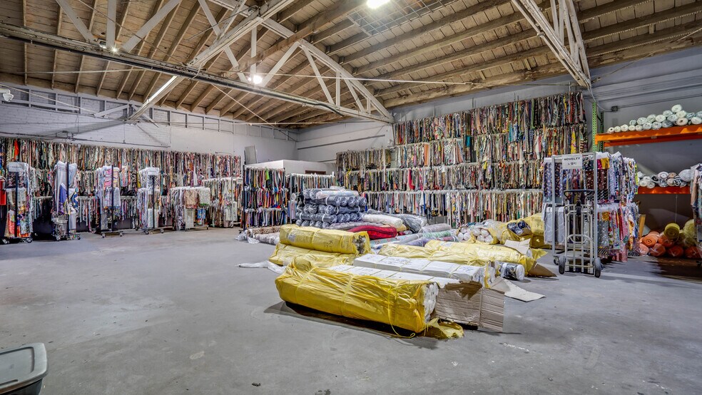 More Photos Of 3232 E Olympic Blvd, Los Angeles Warehouse For Sale